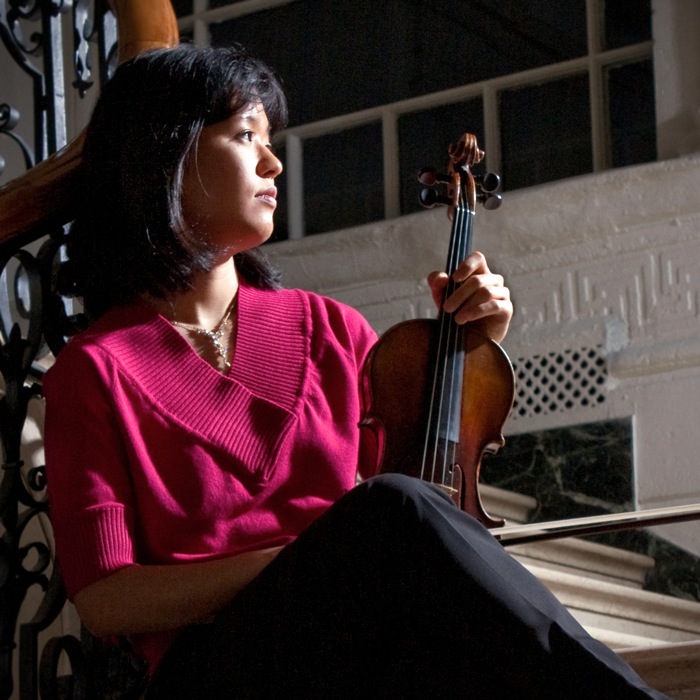 akiko kobayashi holi